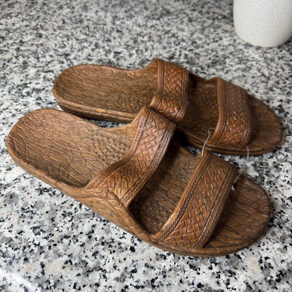 Pali Hawaii NWOT Classic Sandals in Brown Size 9 - Picture 2 of 5